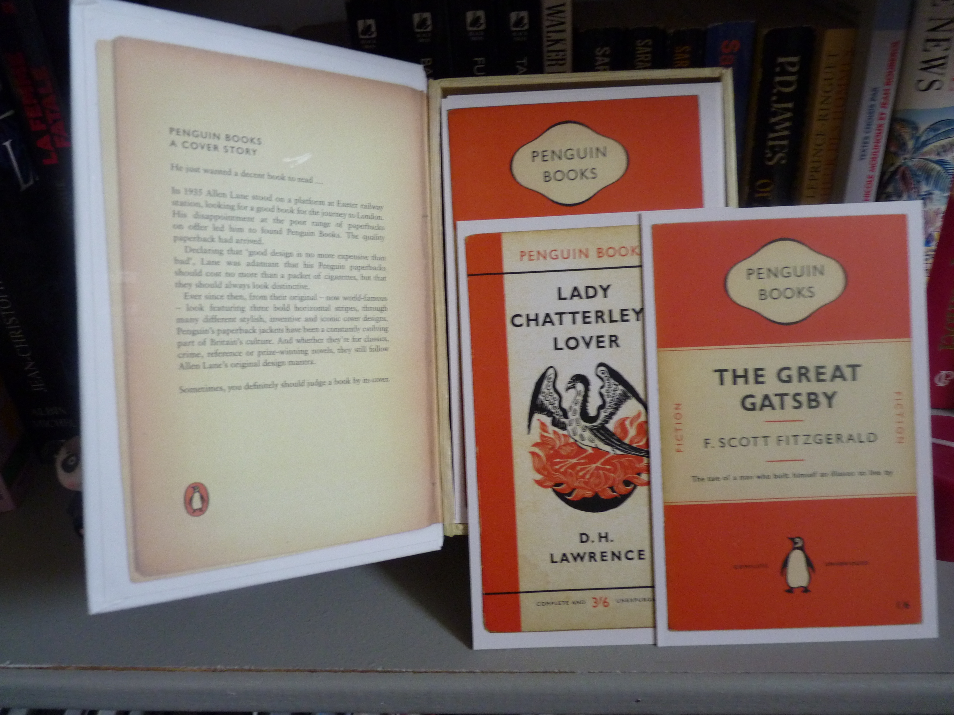 Les livres de poche "Penguin" en cartes postales