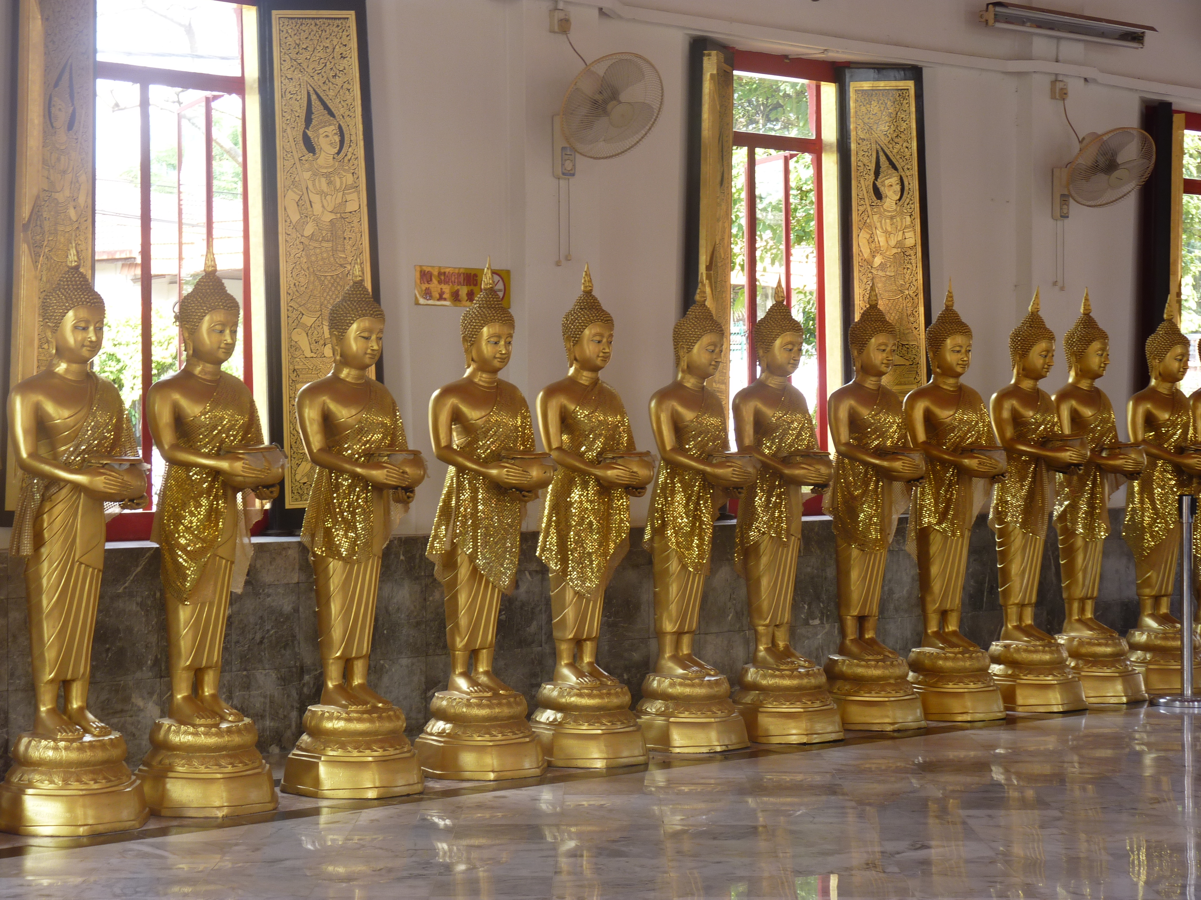 thai temple